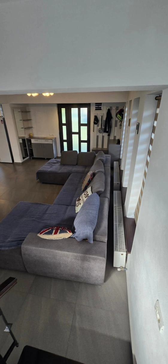 Casă – De Vânzare – Râmnicu Vâlcea – 3 – camere – ❤️Casă de Vânzare în Râmnicu Vâlcea – Intrarea Episcop Inochentie. Preț 227.500 Euro 0772 203 164