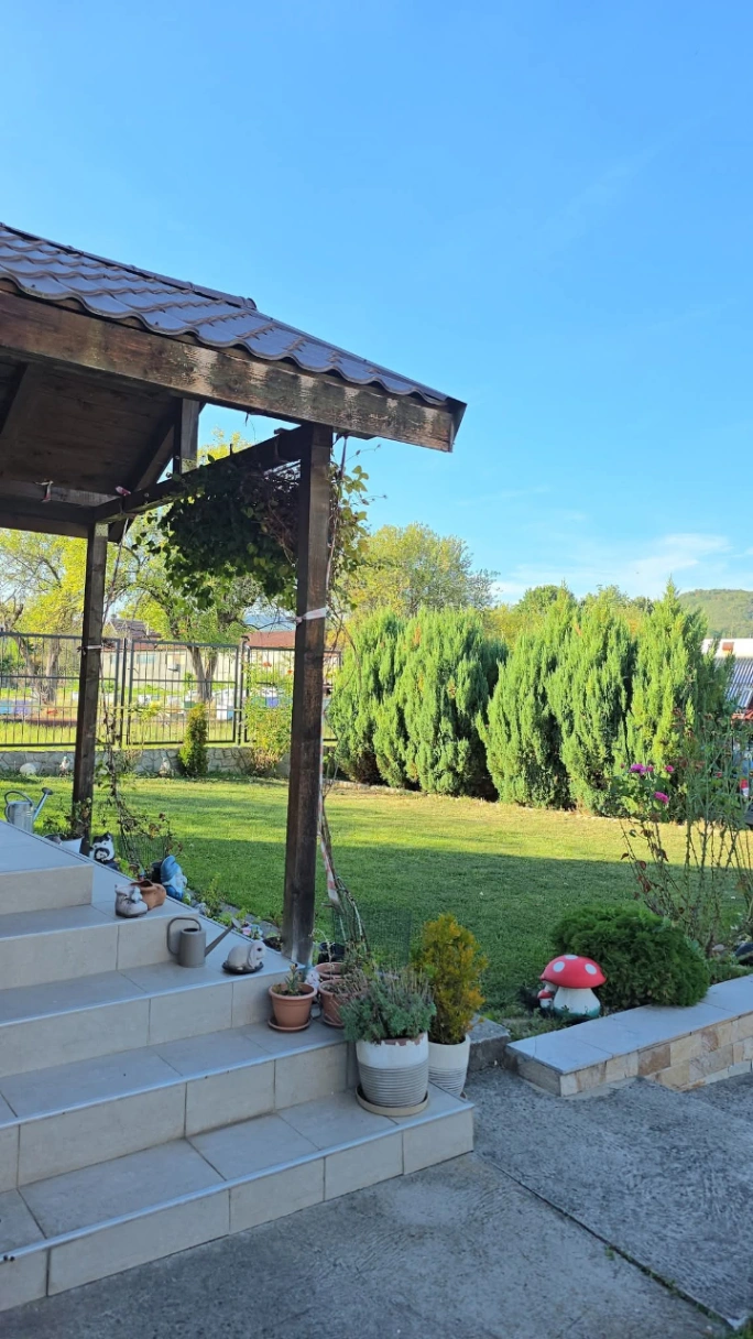 Casă – De Vânzare – Râmnicu Vâlcea – 3 – camere – ❤️Casă de Vânzare în Râmnicu Vâlcea – Intrarea Episcop Inochentie. Preț 227.500 Euro 0772 203 164