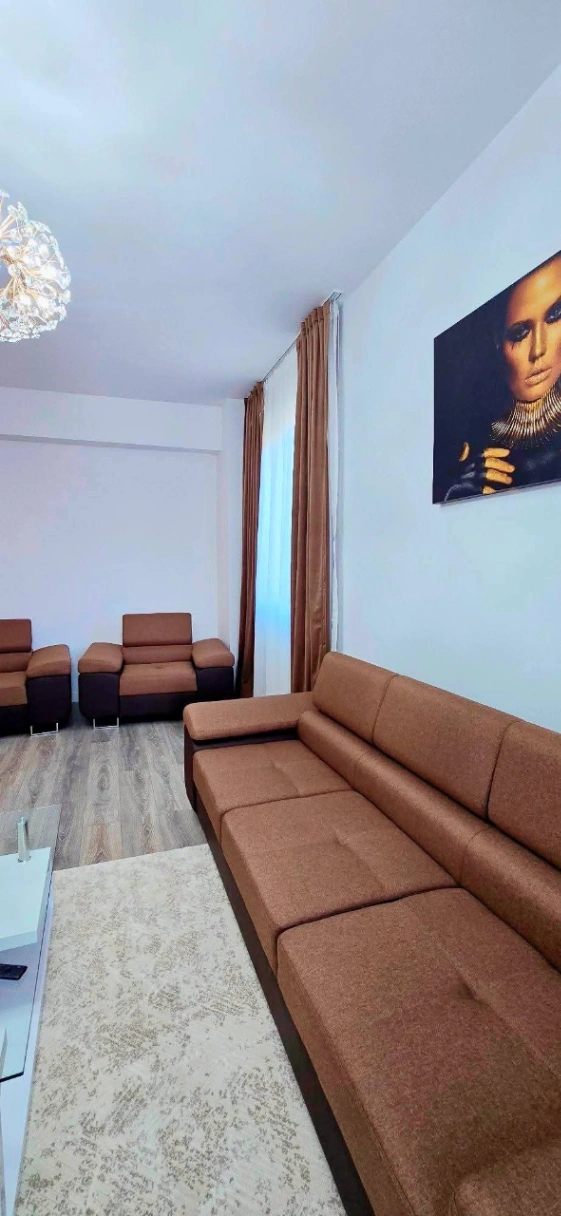 Apartament – De Închiriat – Râmnicu Vâlcea – 3 – camere – ❤️ APARTAMENT DE LUX CU 3 CAMERE – DE ÎNCHIRIAT❤️ Preț 600 Euro/Lună Telefon 0772 203 164