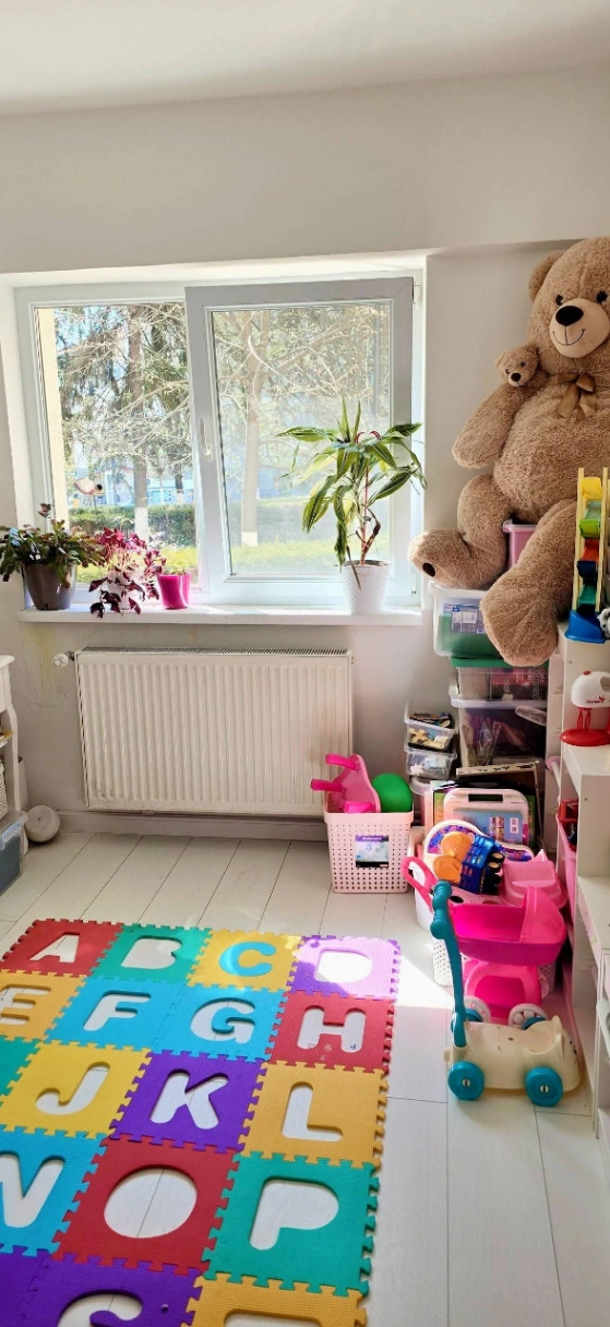 Apartament – De Vânzare – Râmnicu Vâlcea – 3 – camere – Apartament cu 3 Camere, Calea Lui Traian – Episcopie. 0772 203 164- Alina Cozma