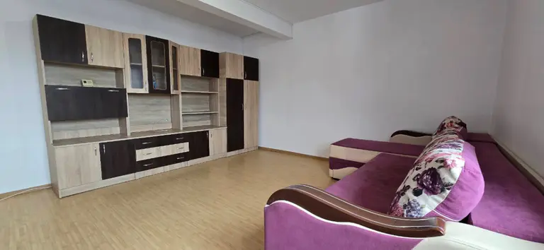 Garsoniera – De Vânzare – Râmnicu Vâlcea – 1 – camere – Garsonieră de Vânzare în Zona Ostroveni- Vâlcea. 0772 203 164 – Alina Cozma