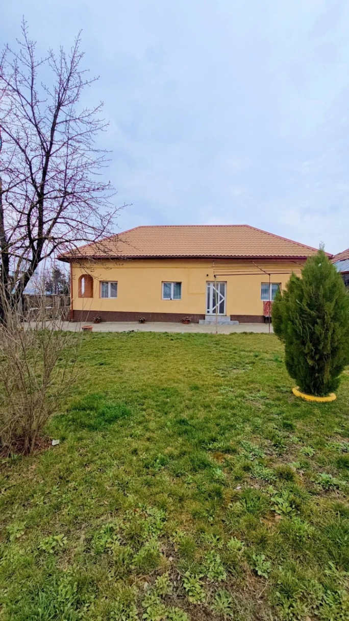 Casă – De Vânzare – Râmnicu Vâlcea – 4 – camere – Oportunitate Imobiliară De Excepție – Casă Cu Teren Generos În Proximitatea Orașului Râmnicu Vâlcea!