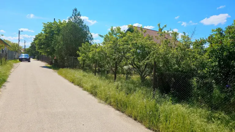 Teren – De Vânzare – Râmnicu Vâlcea – metri patrati – Teren Intravilan de Vânzare în – Zona Ostroveni!❤️💰 Preț: 143.000 Euro 0772 203 164 – Alina Cozma