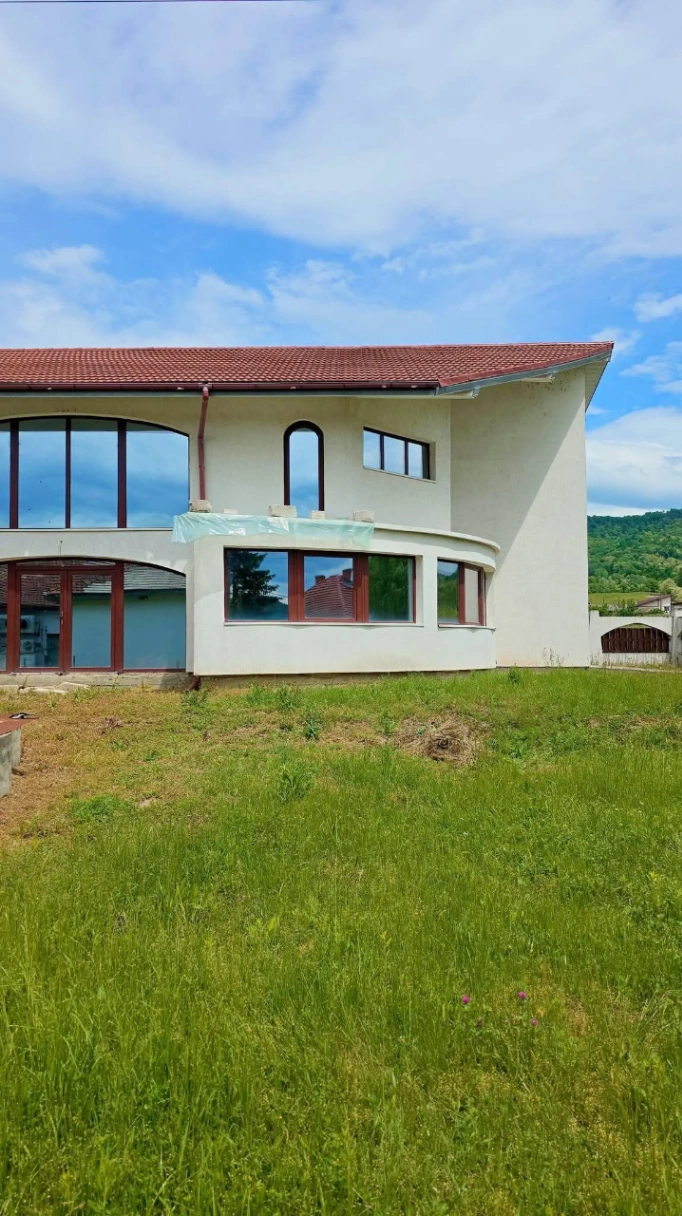 Casă – De Vânzare – Bunești – 3 – camere – ❤️DE VÂNZARE! 219.000 E 0772 203 164 – Alina