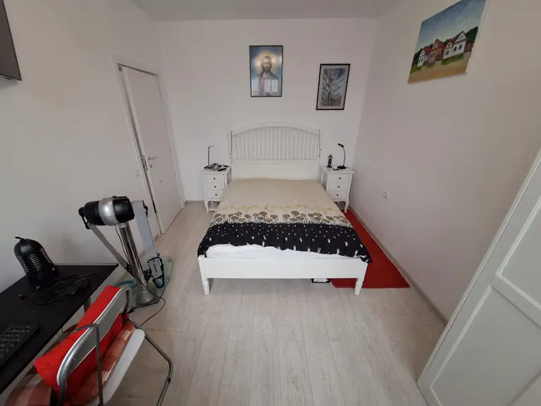 Apartament – De Închiriat – Cluj-Napoca – 2 – camere – Apartament cu vibe de vacanță – Donath Park 75 mp • terasă largă • parcare