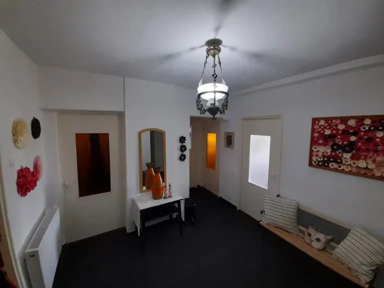 Apartament – De Închiriat – Crișcior – 4 – camere – Chirie la 5 km de centrul Bradului (jud Hunedoara) in Gura Barza