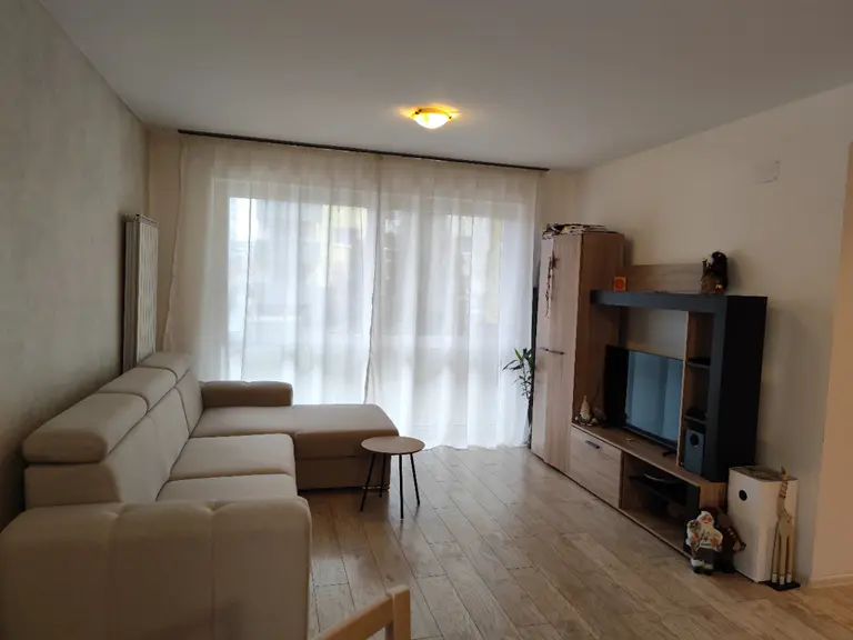 Apartament – De Vânzare – Brașov – 2 – camere – Apartament 2 camere Top City Brașov – mobilat și utilat complet + parcare și boxă