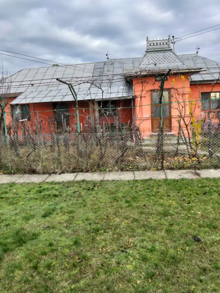 Casă – De Vânzare – Spineni – 3 – camere – Proprietate de vânzare!