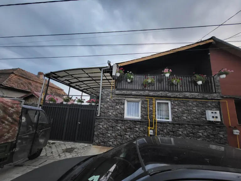 Casă – De Vânzare – Săndulești – 4 – camere – Se vinde casă la ieșire din turda în Copaceni