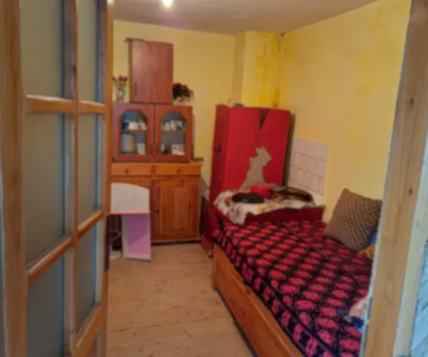 Teren – De Vânzare – Șotrile – metri patrati – Căsuța cu teren intravilan