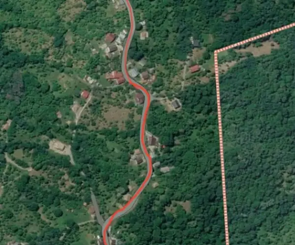 Teren – De Vânzare – Șotrile – metri patrati – Căsuța cu teren intravilan