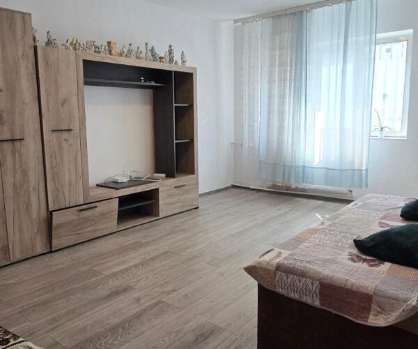 Apartament – De Vânzare – Râmnicu Vâlcea – 2 – camere – Apartament cu 2 Camere în Vâlcea!