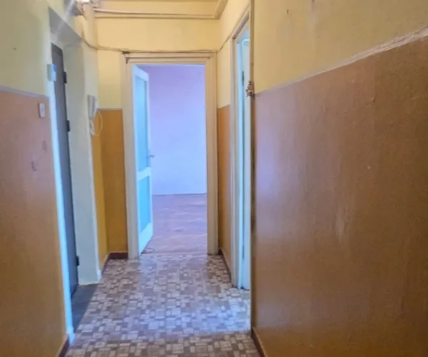 Apartament – De Vânzare – Râmnicu Vâlcea – 3 – camere – Apartament Zonă Centrală