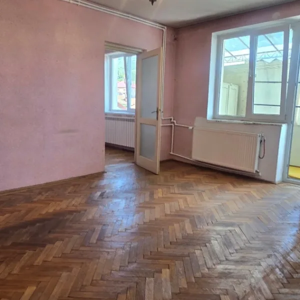 Apartament – De Vânzare – Râmnicu Vâlcea – 3 – camere – Apartament Zonă Centrală
