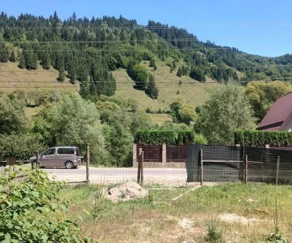 Casă – De Vânzare – Voineasa – 9 – camere – Casă (Pensiune) de Vânzare