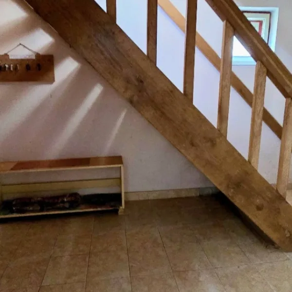 Casă – De Vânzare – Stoenești – 6 – camere – Casă de Vânzare, Stoenești – Județul Vâlcea
