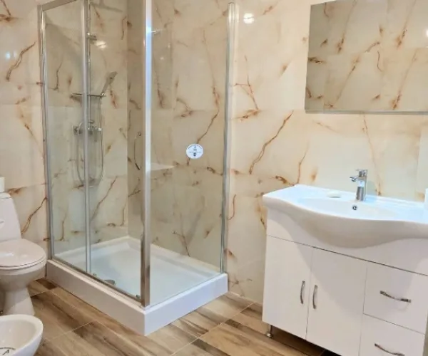 Apartament – De Vânzare – Râmnicu Vâlcea – 3 – camere – Apartament de Vânzare + Parcare exterioară
