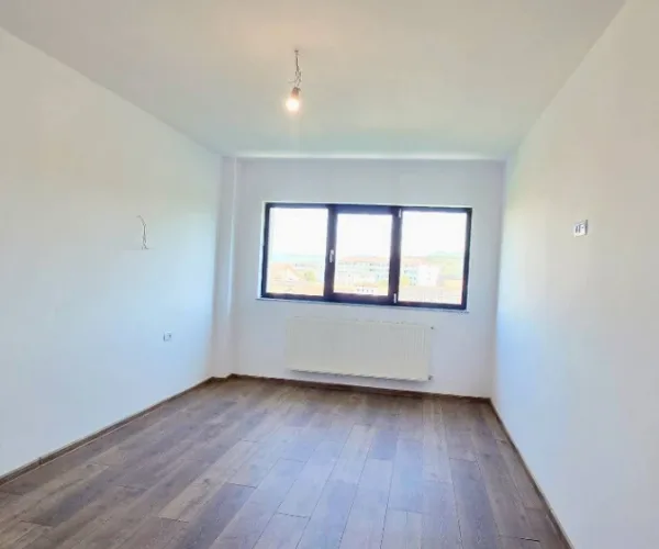 Apartament – De Vânzare – Râmnicu Vâlcea – 3 – camere – Apartament de Vânzare + Parcare exterioară