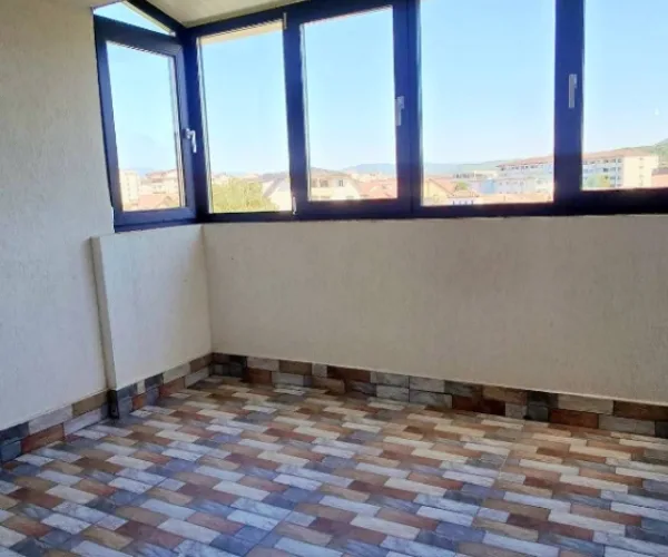 Apartament – De Vânzare – Râmnicu Vâlcea – 3 – camere – Apartament de Vânzare + Parcare exterioară