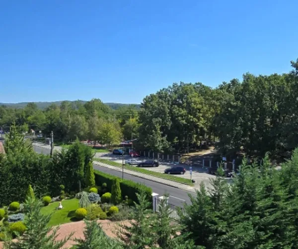 Apartament – De Vânzare – Râmnicu Vâlcea – 3 – camere – Apartament de Vânzare + Parcare exterioară