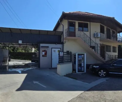 Industrial – De Vânzare – Dăești – 6 – camere – Spălătorie, 2 Apartamente și Spațiu Comercial