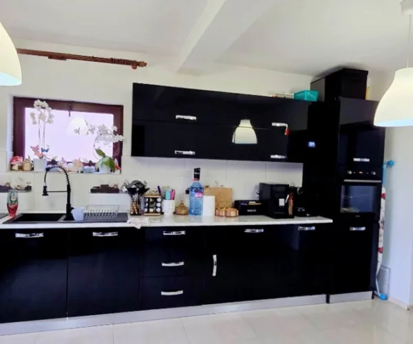 Casă – De Vânzare – Râmnicu Vâlcea – 3 – camere – ❤️ Casă de Vânzare în Vâlcea – Copăcelu 📍 Preț: 215.000