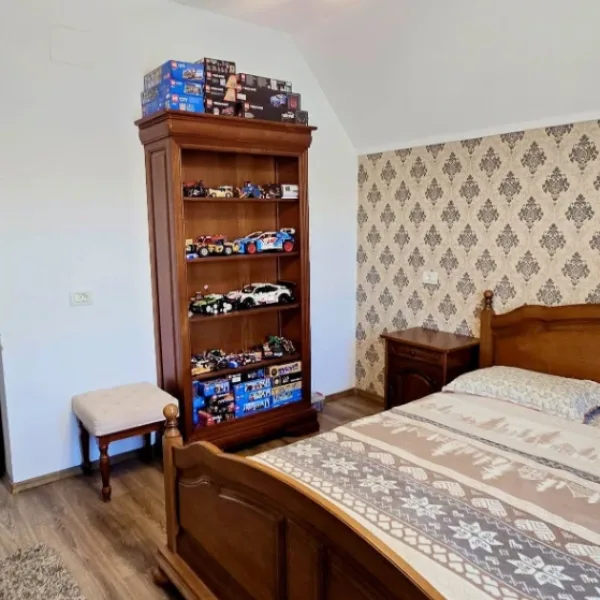 Casă – De Vânzare – Râmnicu Vâlcea – 3 – camere – ❤️Casă de Vânzare în Râmnicu Vâlcea – Intrarea Episcop Inochentie. Preț 227.500 Euro 0772 203 164