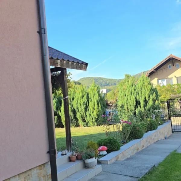 Casă – De Vânzare – Râmnicu Vâlcea – 3 – camere – ❤️Casă de Vânzare în Râmnicu Vâlcea – Intrarea Episcop Inochentie. Preț 227.500 Euro 0772 203 164