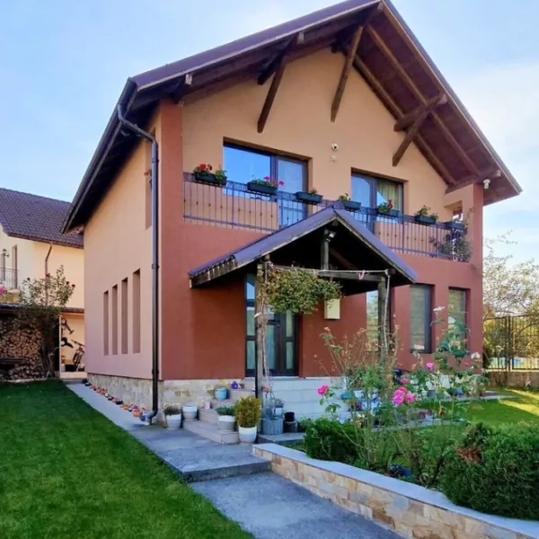 Casă – De Vânzare – Râmnicu Vâlcea – 3 – camere – ❤️Casă de Vânzare în Râmnicu Vâlcea – Intrarea Episcop Inochentie. Preț 227.500 Euro 0772 203 164