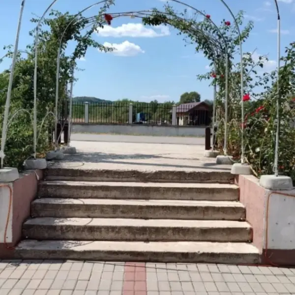 HoReCa – De Vânzare – Slătioara – 16 – camere – Pensiune și Restaurant de Vânzare în Milostea! Preț 590.000 Euro!❤️ 0772203164 – Alina Cozma