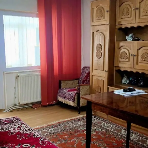 Apartament – De Vânzare – Râmnicu Vâlcea – 4 – camere – ❤️Apartament de Vânzare –4 Camere, Râmnicu Vâlcea. Preț 115.000 Euro 0772 203 164 – Alina