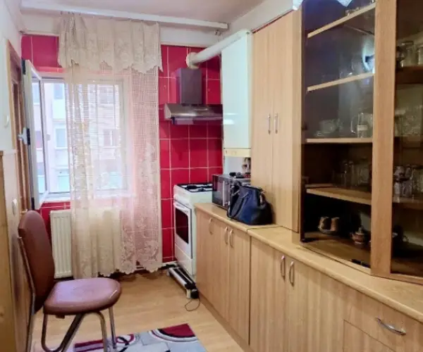 Apartament – De Vânzare – Râmnicu Vâlcea – 4 – camere – ❤️Apartament de Vânzare –4 Camere, Râmnicu Vâlcea. Preț 115.000 Euro 0772 203 164 – Alina