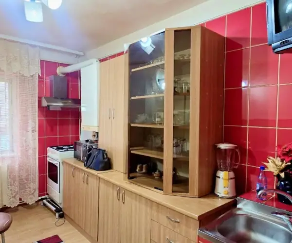 Apartament – De Vânzare – Râmnicu Vâlcea – 4 – camere – ❤️Apartament de Vânzare –4 Camere, Râmnicu Vâlcea. Preț 115.000 Euro 0772 203 164 – Alina