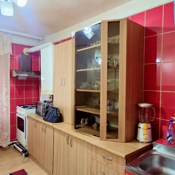 Apartament – De Vânzare – Râmnicu Vâlcea – 4 – camere – ❤️Apartament de Vânzare –4 Camere, Râmnicu Vâlcea. Preț 115.000 Euro 0772 203 164 – Alina