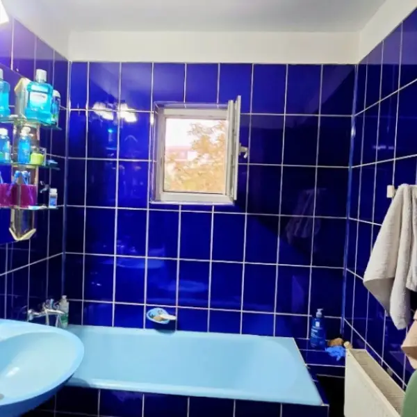 Apartament – De Vânzare – Râmnicu Vâlcea – 4 – camere – ❤️Apartament de Vânzare –4 Camere, Râmnicu Vâlcea. Preț 115.000 Euro 0772 203 164 – Alina