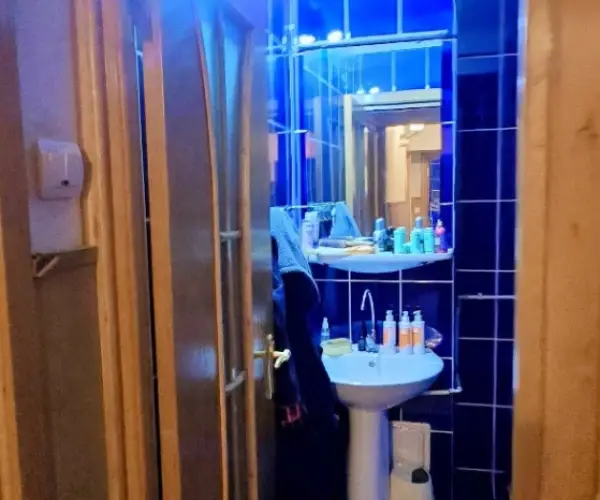 Apartament – De Vânzare – Râmnicu Vâlcea – 4 – camere – ❤️Apartament de Vânzare –4 Camere, Râmnicu Vâlcea. Preț 115.000 Euro 0772 203 164 – Alina