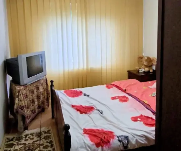 Apartament – De Vânzare – Râmnicu Vâlcea – 4 – camere – ❤️Apartament de Vânzare –4 Camere, Râmnicu Vâlcea. Preț 115.000 Euro 0772 203 164 – Alina