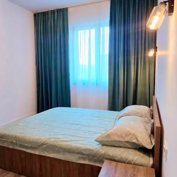 Apartament – De Închiriat – Râmnicu Vâlcea – 3 – camere – ❤️ APARTAMENT DE LUX CU 3 CAMERE – DE ÎNCHIRIAT❤️ Preț 600 Euro/Lună Telefon 0772 203 164