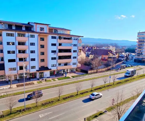 Apartament – De Închiriat – Râmnicu Vâlcea – 3 – camere – ❤️ APARTAMENT DE LUX CU 3 CAMERE – DE ÎNCHIRIAT❤️ Preț 600 Euro/Lună Telefon 0772 203 164