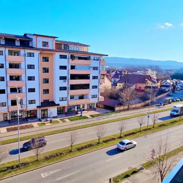 Apartament – De Închiriat – Râmnicu Vâlcea – 3 – camere – ❤️ APARTAMENT DE LUX CU 3 CAMERE – DE ÎNCHIRIAT❤️ Preț 600 Euro/Lună Telefon 0772 203 164
