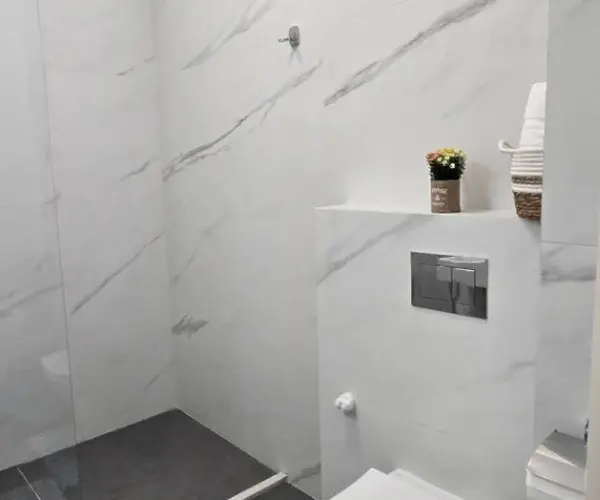 Apartament – De Închiriat – Râmnicu Vâlcea – 3 – camere – ❤️ APARTAMENT DE LUX CU 3 CAMERE – DE ÎNCHIRIAT❤️ Preț 600 Euro/Lună Telefon 0772 203 164