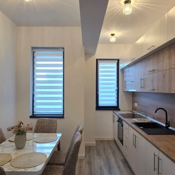 Apartament – De Închiriat – Râmnicu Vâlcea – 3 – camere – ❤️ APARTAMENT DE LUX CU 3 CAMERE – DE ÎNCHIRIAT❤️ Preț 600 Euro/Lună Telefon 0772 203 164