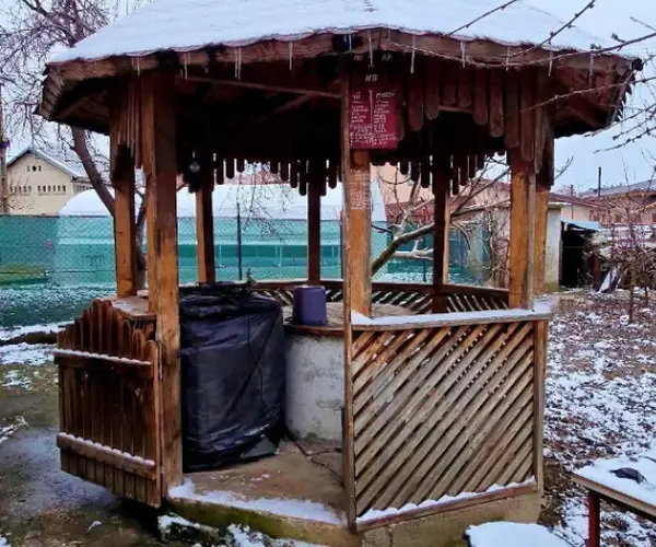 Casă – De Vânzare – Orlești – 4 – camere – Casă de Vânzare în Orlești, Județul Vâlcea