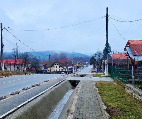 Casă – De Vânzare – Berislăvești – 4 – camere – Casă de Vânzare în Berislăvești- Județul Vâlcea