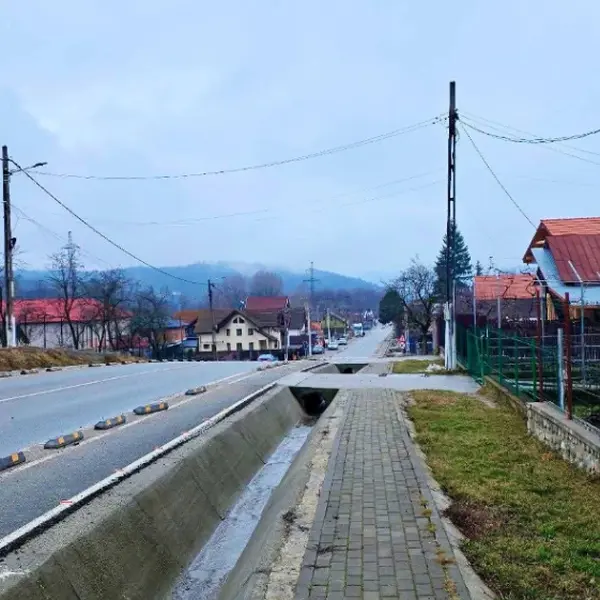 Casă – De Vânzare – Berislăvești – 4 – camere – Casă de Vânzare în Berislăvești- Județul Vâlcea