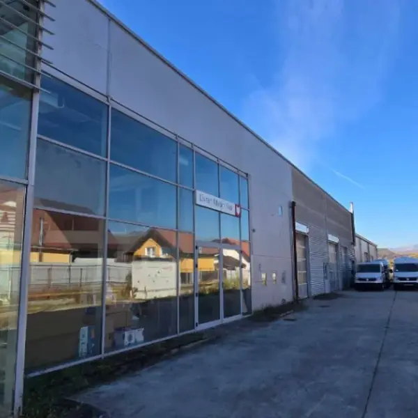 Industrial – De Vânzare – Râmnicu Vâlcea – 3 – camere – ❤️Showroom Premium de Vânzare sau Închiriere Locație EXCEPȚIONALĂ