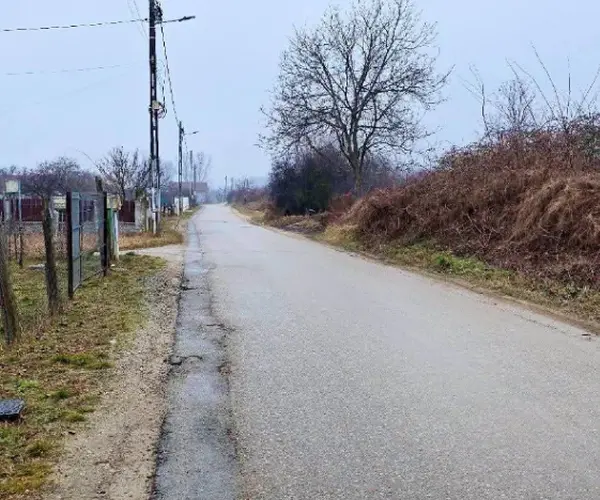 Teren – De Vânzare – Bujoreni – metri patrati – Teren Intravilan în Bujoreni, Vâlcea! Preț 39950 Euro