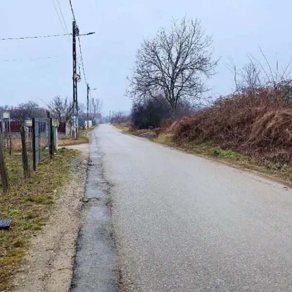 Teren – De Vânzare – Bujoreni – metri patrati – Teren Intravilan în Bujoreni, Vâlcea! Preț 39950 Euro