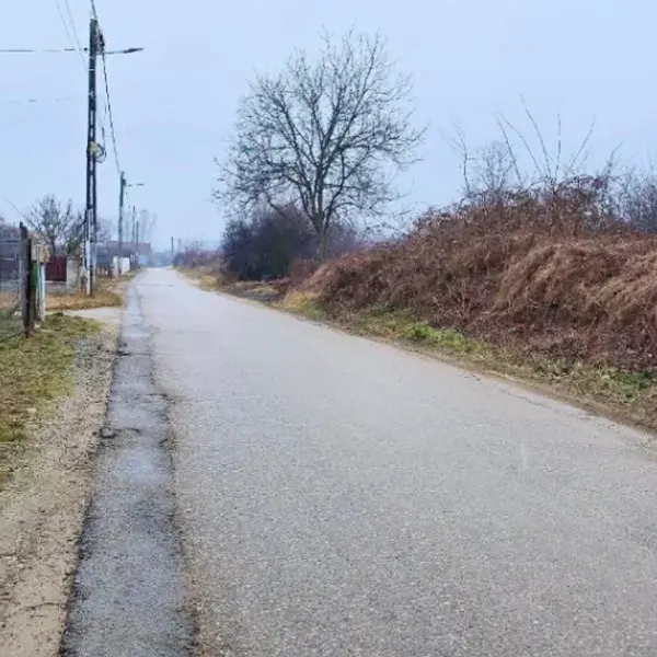 Teren – De Vânzare – Bujoreni – metri patrati – Teren Intravilan în Bujoreni, Vâlcea! Preț 39950 Euro