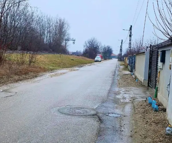 Teren – De Vânzare – Bujoreni – metri patrati – Teren Intravilan în Bujoreni, Vâlcea! Preț 39950 Euro
